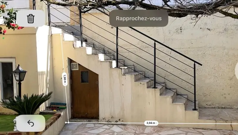 Escalier extérieur avant rénovation